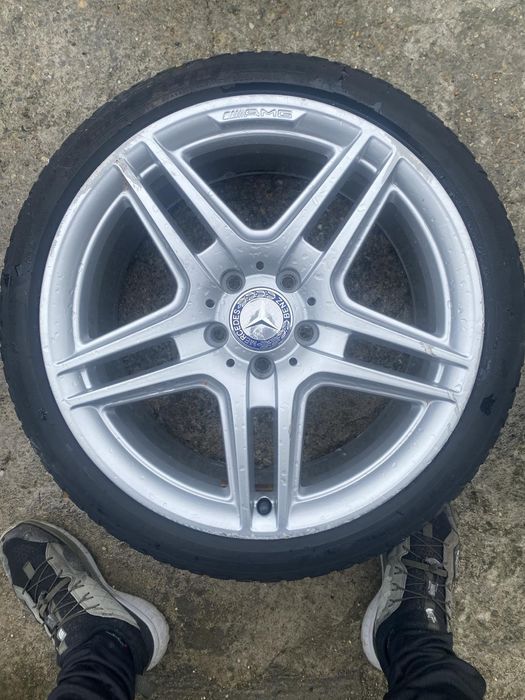 Джанти АМГ с гумите за Мерцедес W204