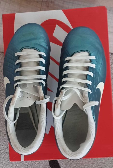 Футболни Обувки/бутонки Nike JR Legend 10 Academy FG/MG 30, стоножки