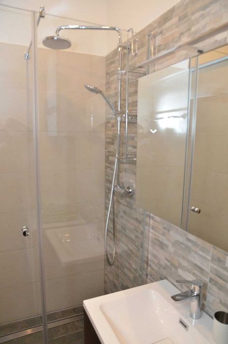 Дава се под наем Двустаен апартамент в София, Център - 56 кв.м за 397.8 € - Снимка #2