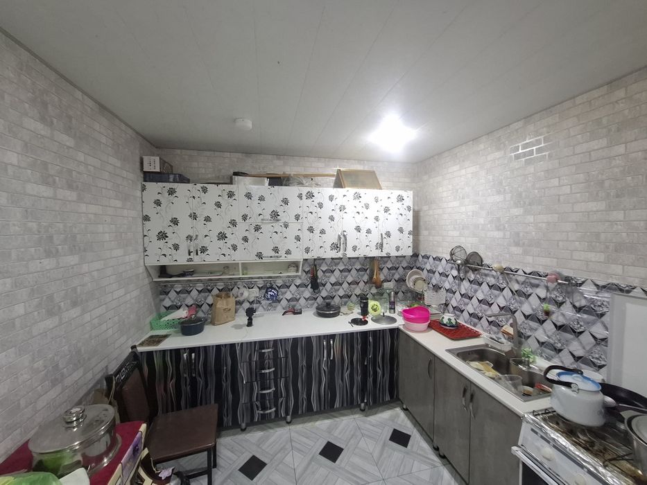 uy sotiladi bozsu 6 sotu 9 hona