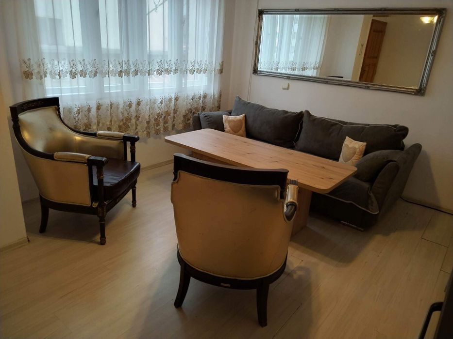 Наемане на 2 апартамента до МОЛ ГАЛЕРИЯ, РЕМИЗА