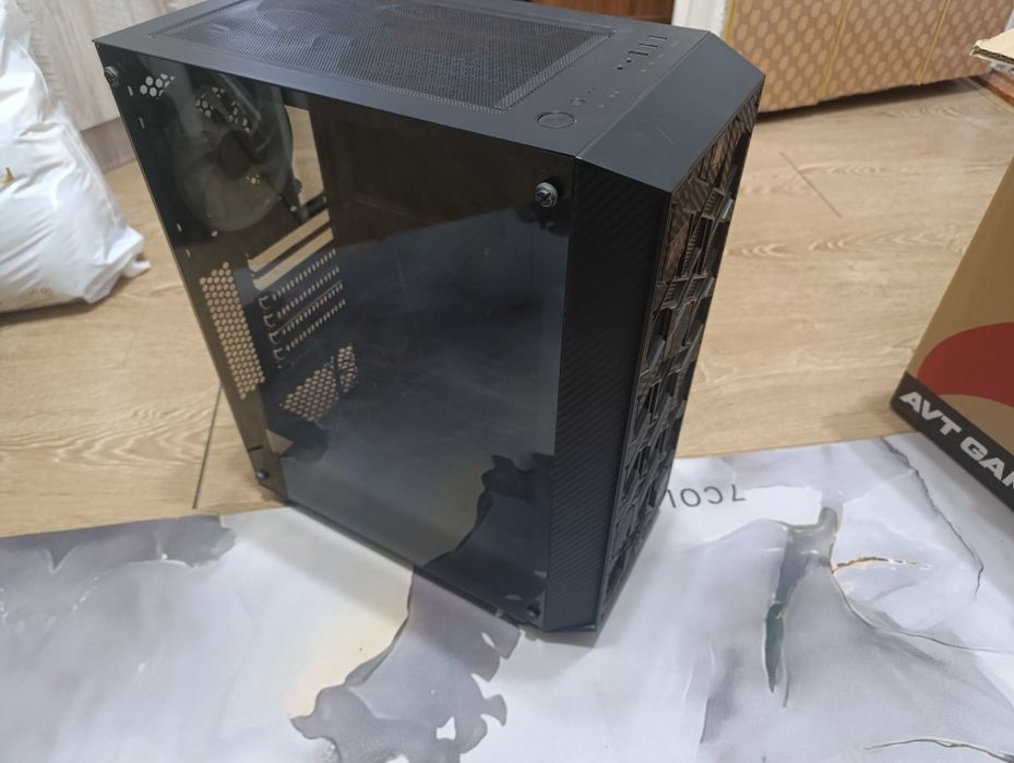 корпус Aerocool Hive