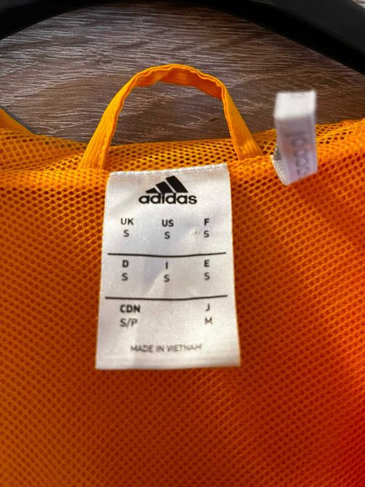 Jachetă Galbenă Adidas Juventus NOUA