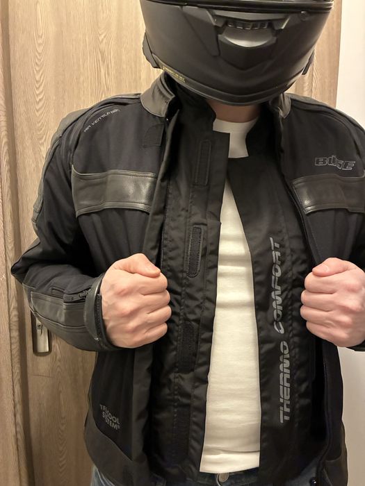 Vand geaca moto Buse Ferno