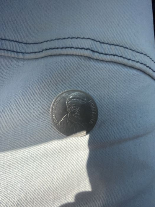 Vand Moneda de 100 lei