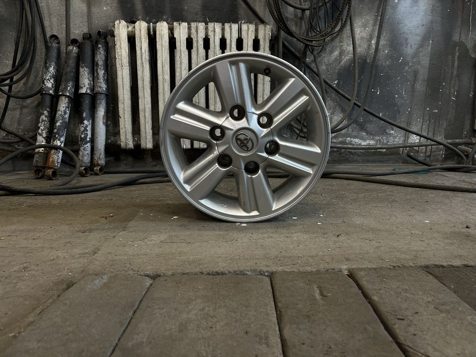 Диски Toyota Hilux R15