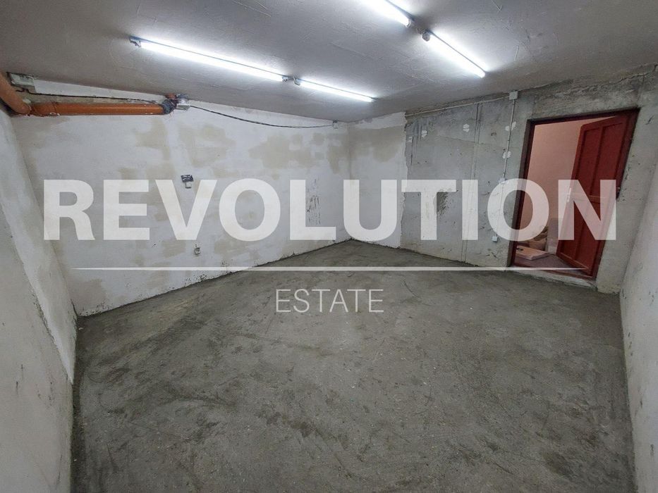 Дава се под наем Едностаен апартамент в Варна, Колхозен пазар - 26 кв.м за 325 € - Снимка #5