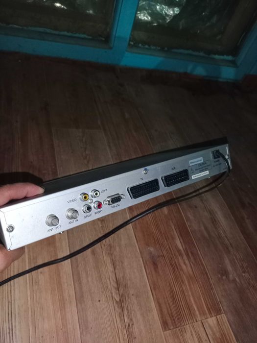 Продам спутниковый ресивер SVEC A8  пульта нет  в хорошем состоянии