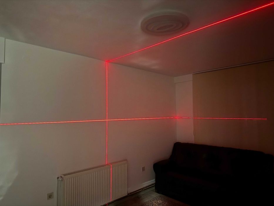 Лазерен Нивелир Dewalt DW088