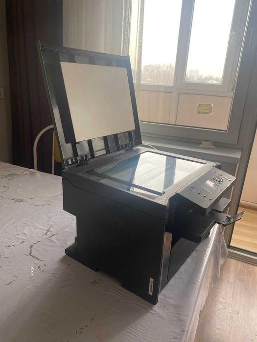 Продам принтер МФУ Canon!