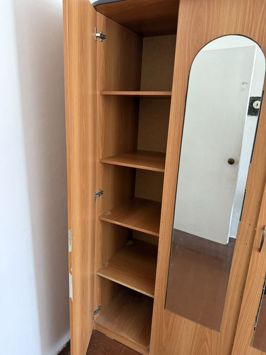 Отдам даром! Шкаф 4 двери! Самовывоз