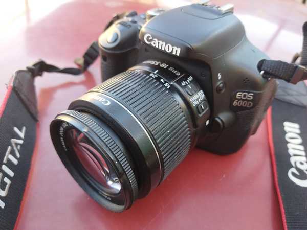 Canon ташкент. Кэнон 1100д. Canon 1100d. Фотоаппарат Кэнон EOS 1100d. Зеркальный фотоаппарат Canon 1100d Kit.