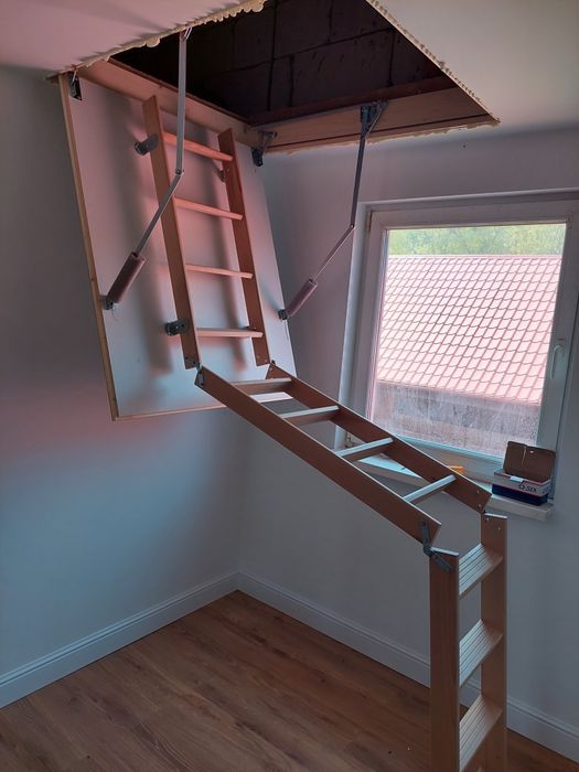 Scara pod pliabil lemn fag/pin cu izolare de 26-46mm