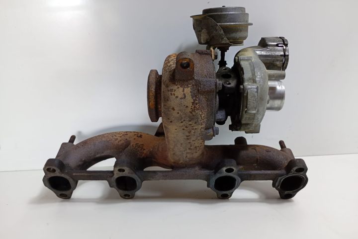 Turbina turbosuflanta 1.9 tdi 038253016K Seat Toledo a 3-a generatie