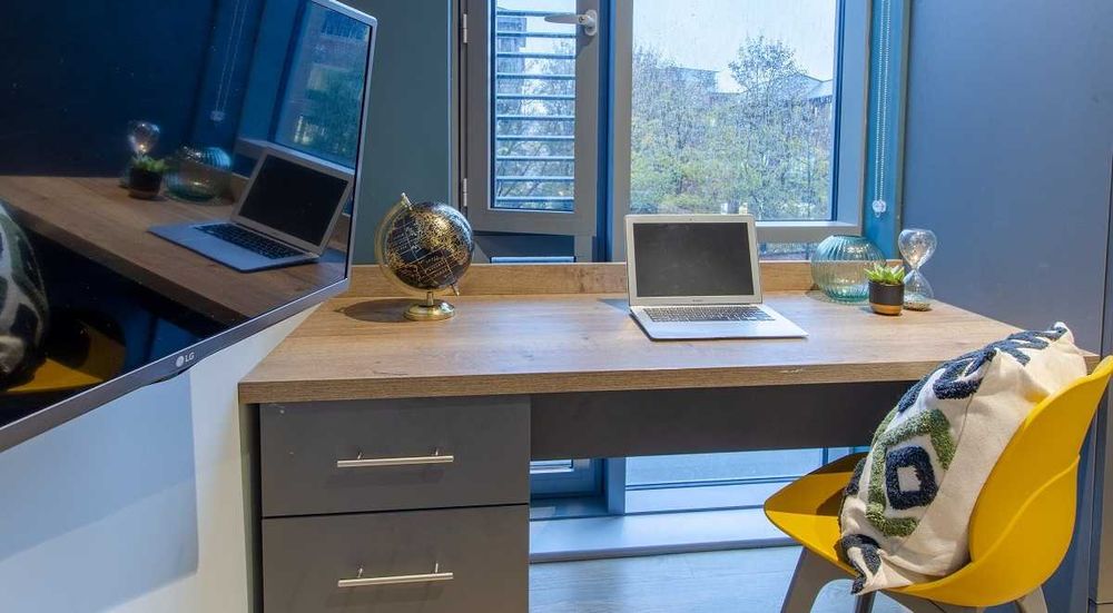 Дава се под наем Едностаен апартамент в София, Център - 43 кв.м за 357 € - Снимка #1