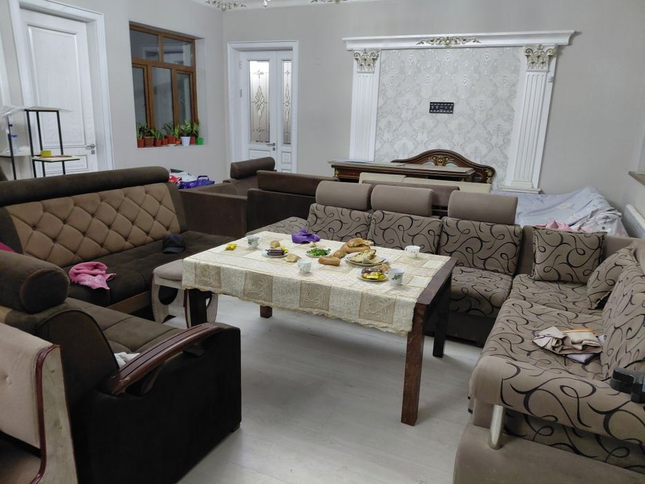 Продам гостинный угалок