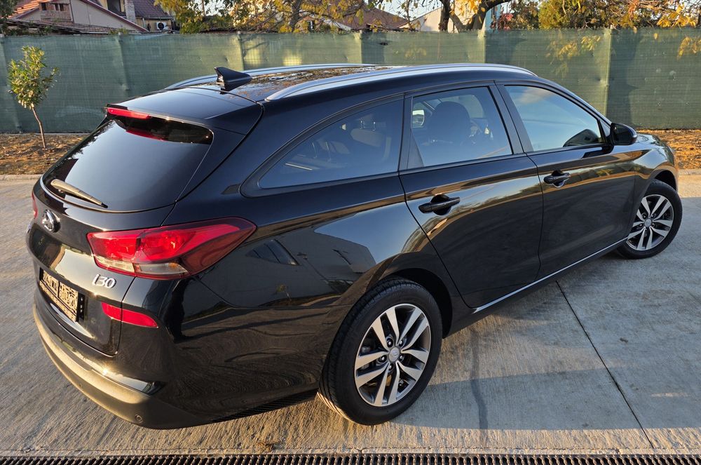 HYUNDAI i30 2019 — imagine 4