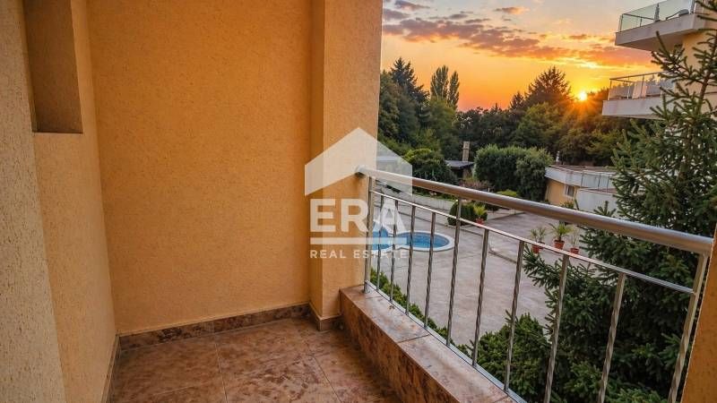 Тристаен обзаведен апартамент за продажба, в близост до хотел "Силвър"