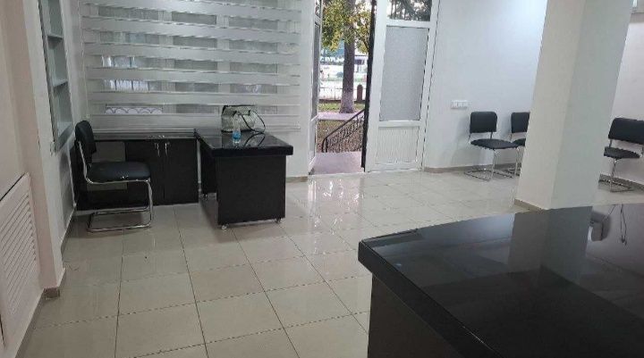 М. Космонавтов сдается под офис шикарный офис