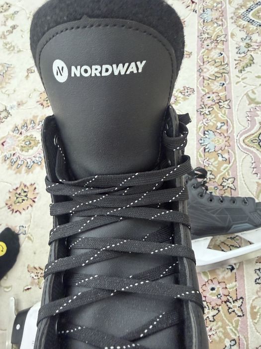 Продаю Коньки 36 размера