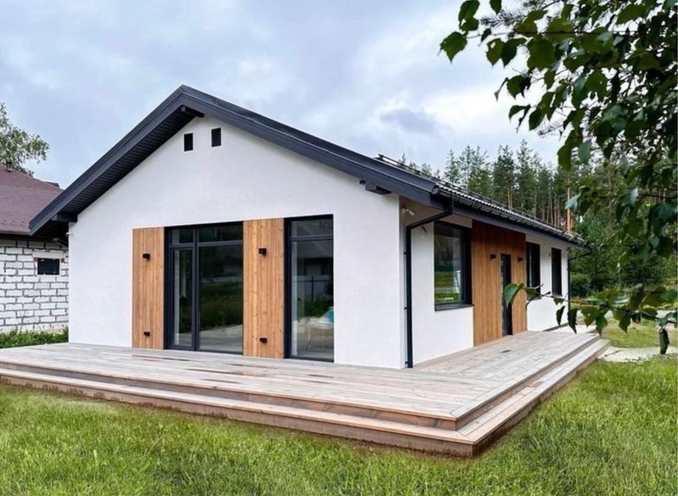 Producator case din panouri sandwich accept variante auto la schimb