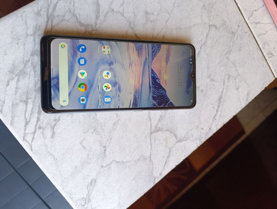 Телефон Nokia 2.4