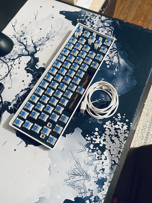 Клавиатура механическая