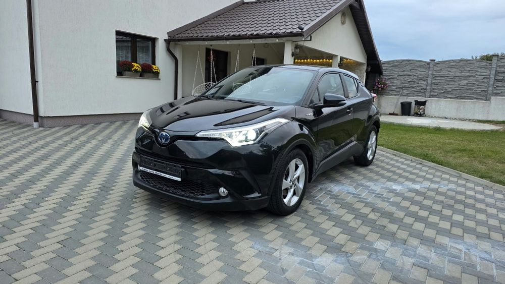 Toyota C-HR Hybrid automat fără avarii carte service la reprezentanta la zi