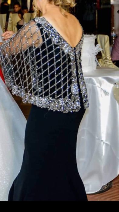 Рокля дълга бутикова със камъчета размер M-L