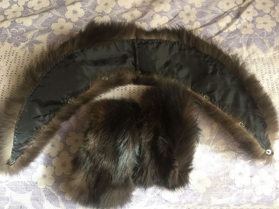 Воротник и манжеты из натурального меха новые