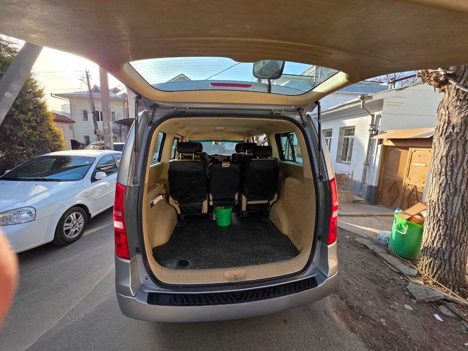 Продается HUNDAI STAREX h-1 - 7 мест 2015г