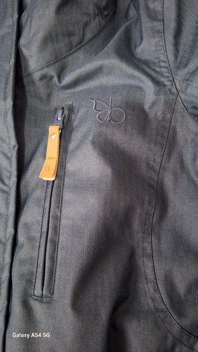 Дамско яке непромокаемо