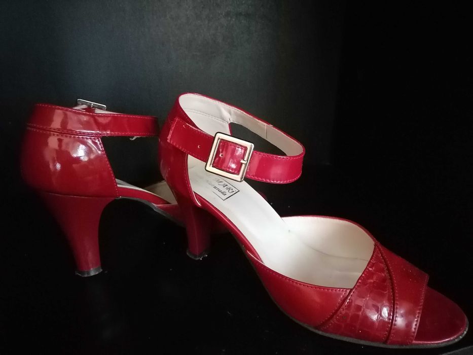 Sandale din piele naturala