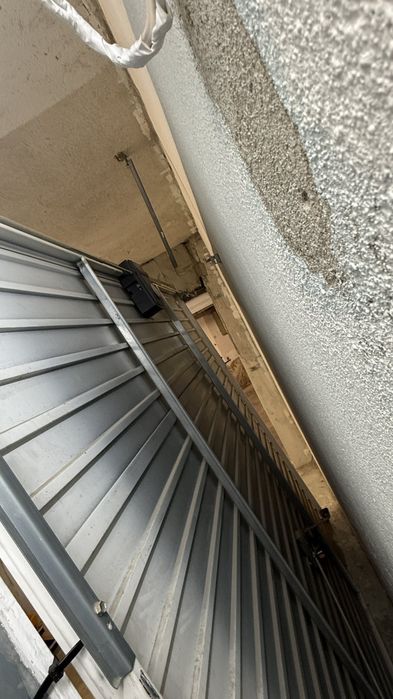 Гаражна врата пролетна, с механизъм