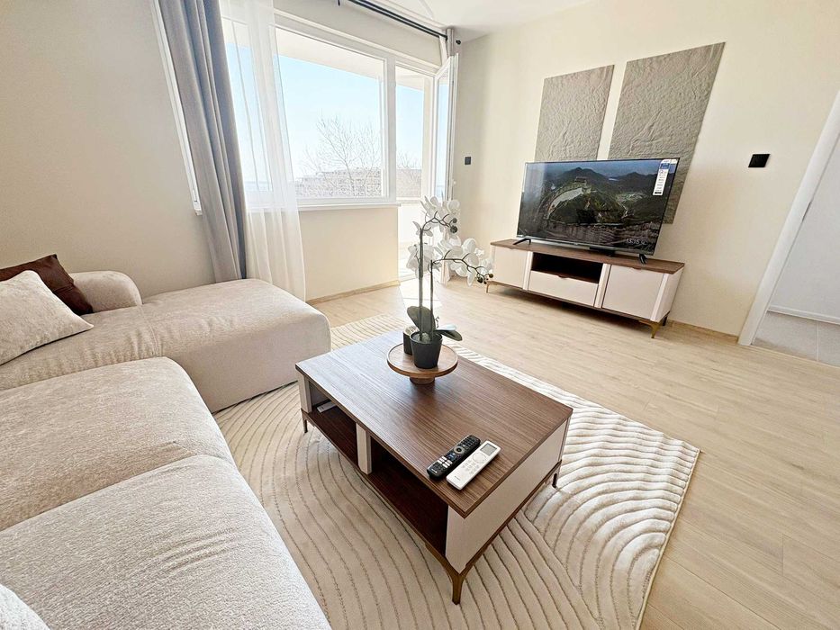 Продава се Тристаен апартамент в Свети Влас - 104 кв.м за 1055 €/кв.м - Снимка #3