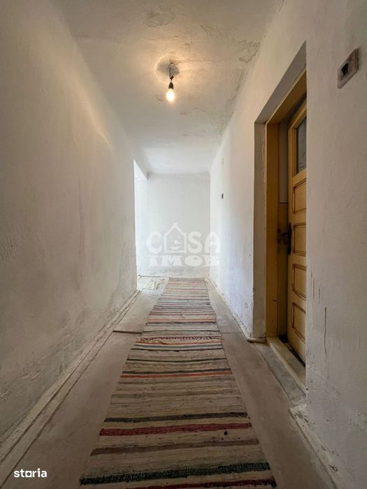 Casa la Doicesti cu teren de 1300 mp, livada si acces rapid catre Targ