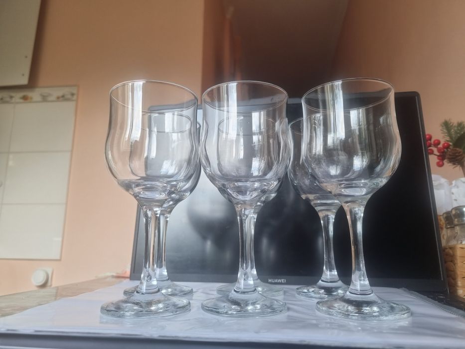 Продам бокалы стекло , хрусталь