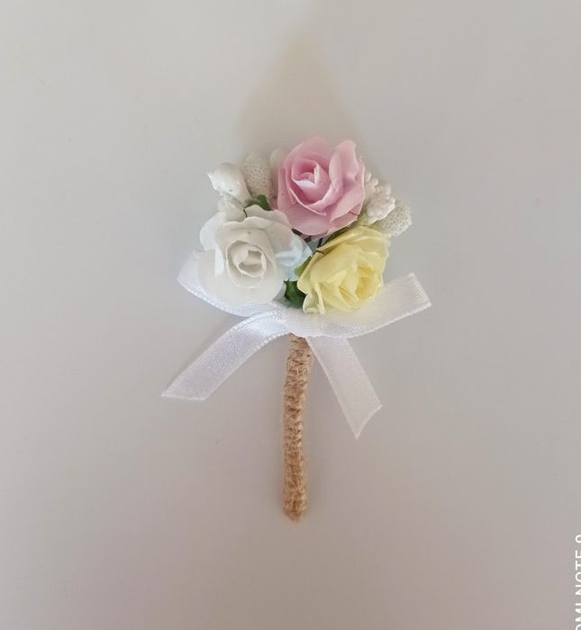 Сватбени бутониери