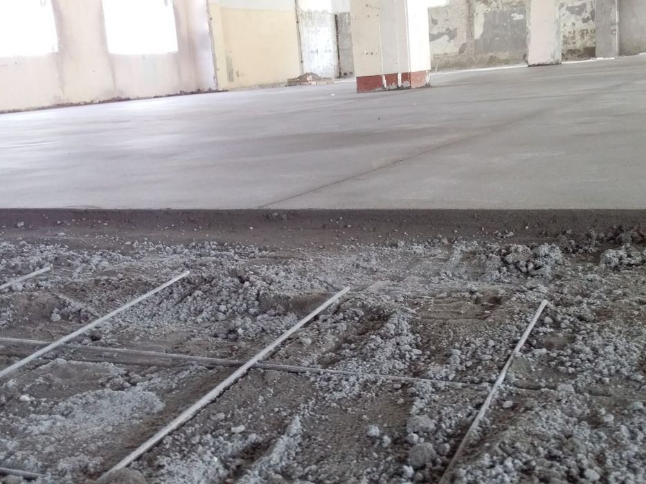 кафел ва стяжка   хизматларимиз Тез ва сифатли