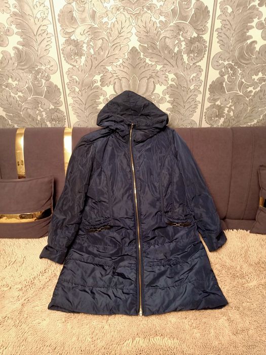 Продам женскую куртку