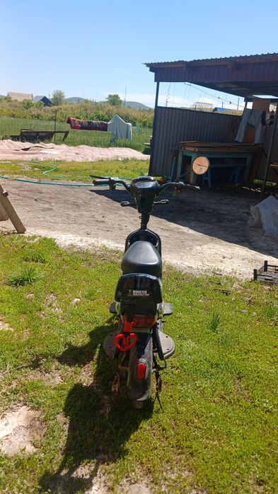 Продам электроскутер sk8