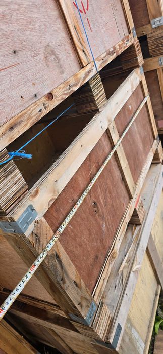 Дървени сандъци с капак