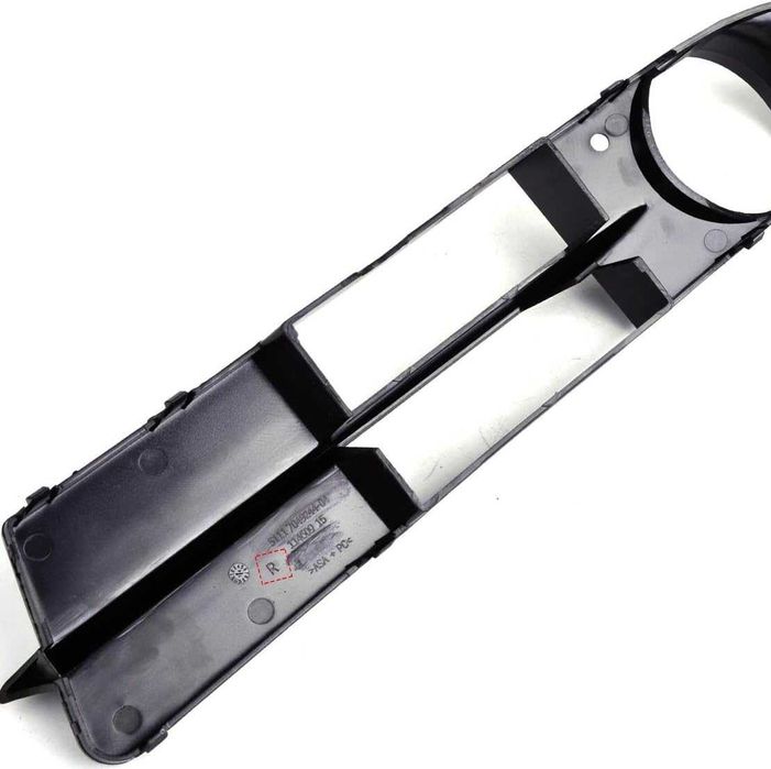 Решетка халоген лява BMW Е60 предна броня капах 530д 535д лед копче