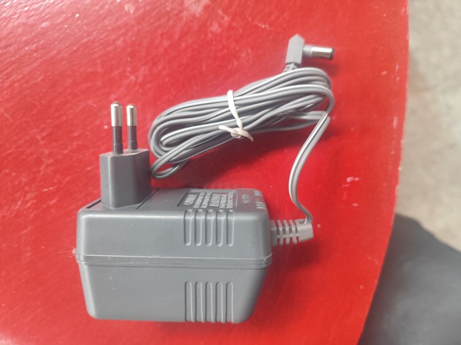 Домашнии телефон Panasonic