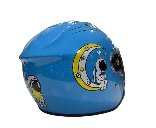 Детска каска 4-ри цвята