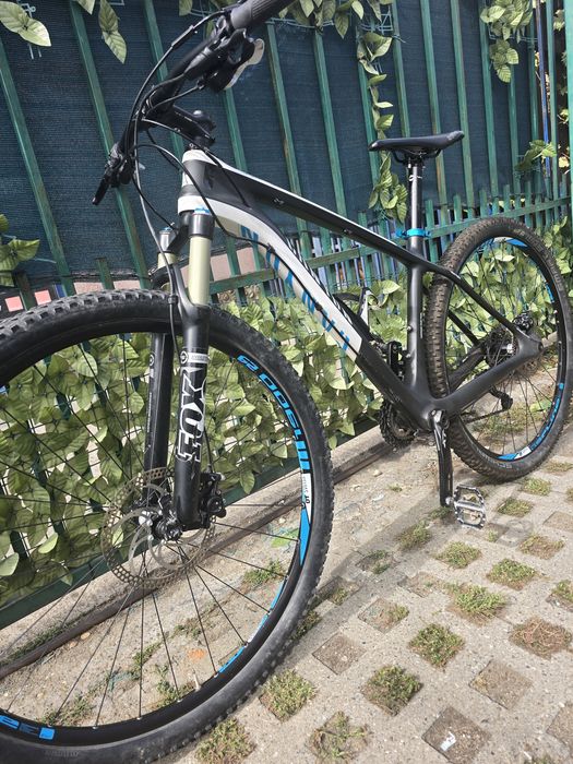 Bicicleta Grand Canyon carbon, 29".