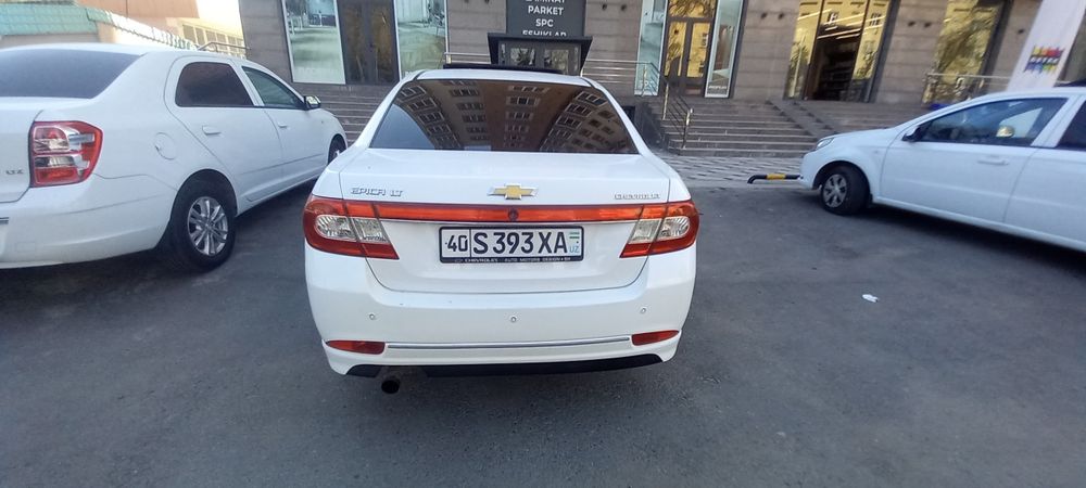 Epica 2008 yil xolati yaxwi yurib turgan moshina
