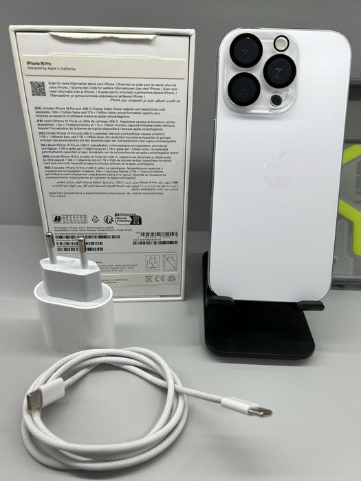 Apple iPhone 16 Pro 256 GB White Titanium full