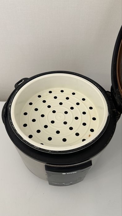 Мультиварка Vitek за 5000тг
