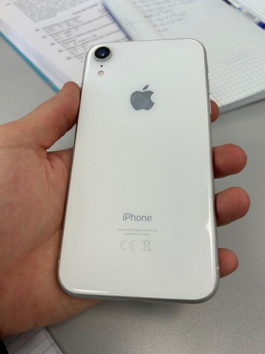 Айфон хр  64гб памяти